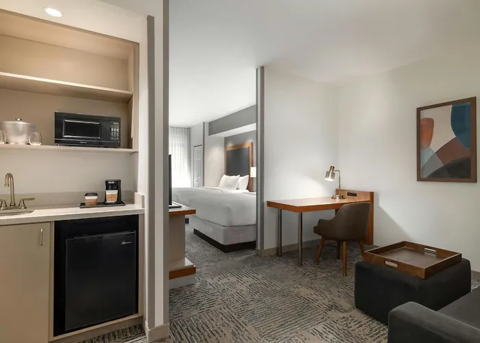 Hotel Springhill By Marriott Hanes Mall