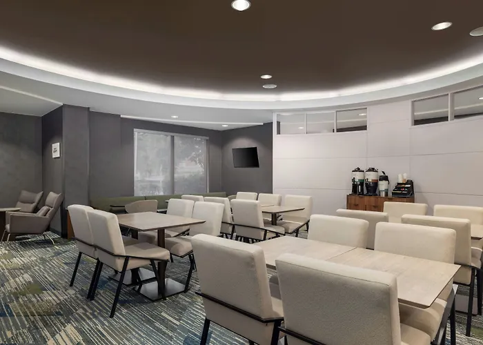 Hotel Springhill By Marriott Hanes Mall 3*