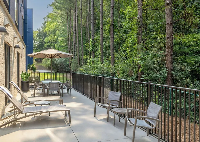 Springhill By Marriott Hanes Mall Hotel