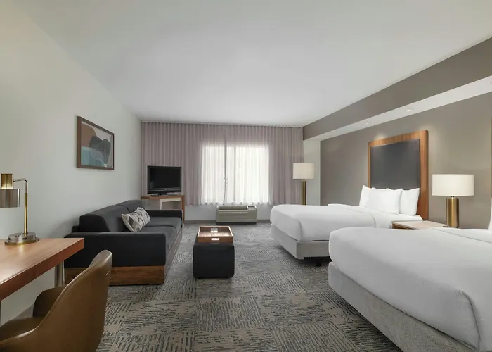 Springhill By Marriott Hanes Mall Hotel 3*