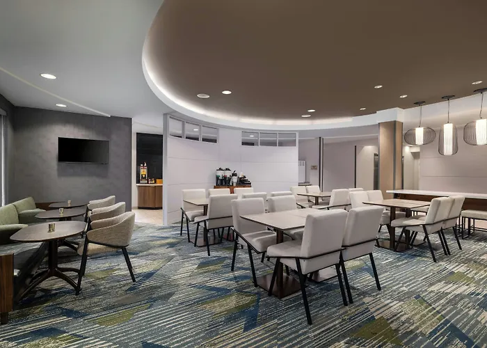 Springhill By Marriott Hanes Mall 3* Winston-Salem
